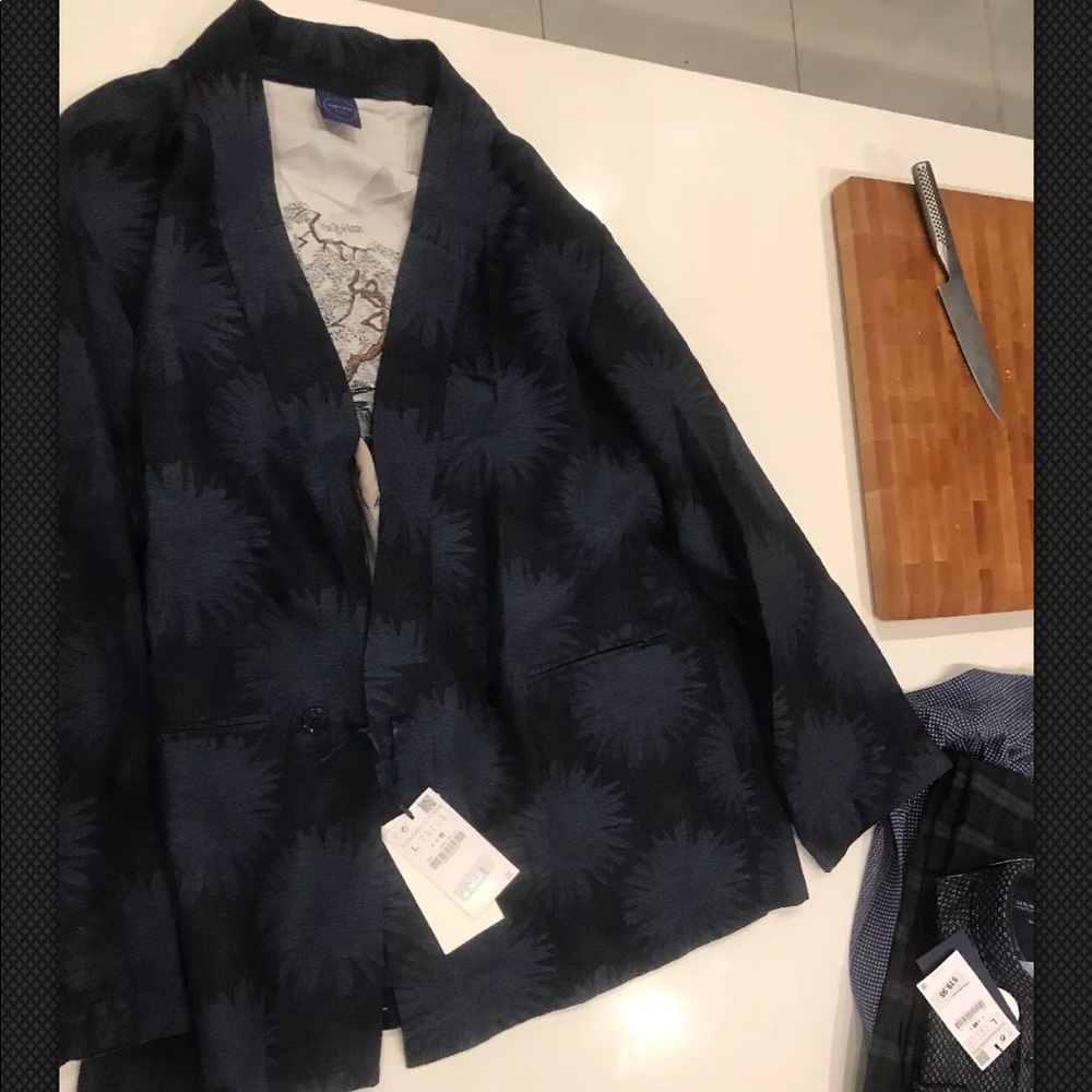 New with tags Zara Studio jacket. Florida design.